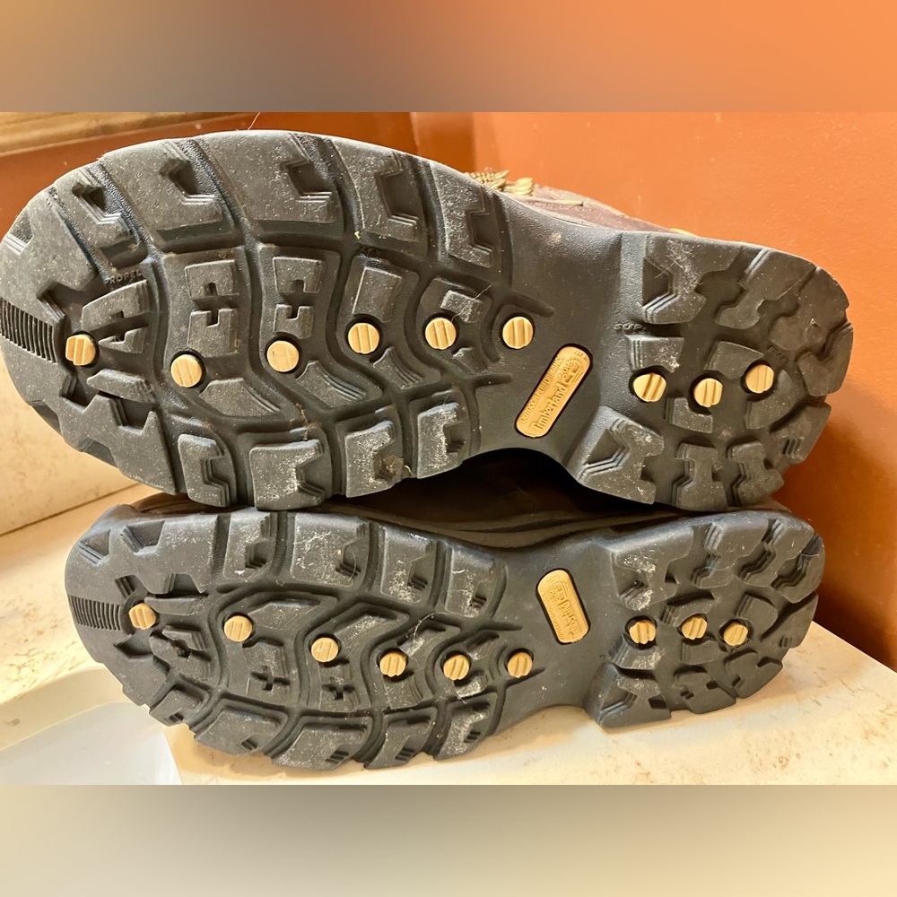 Ladies Gore-Tex Timberland hiking boot, 7.5 regular - Picture 9 of 11